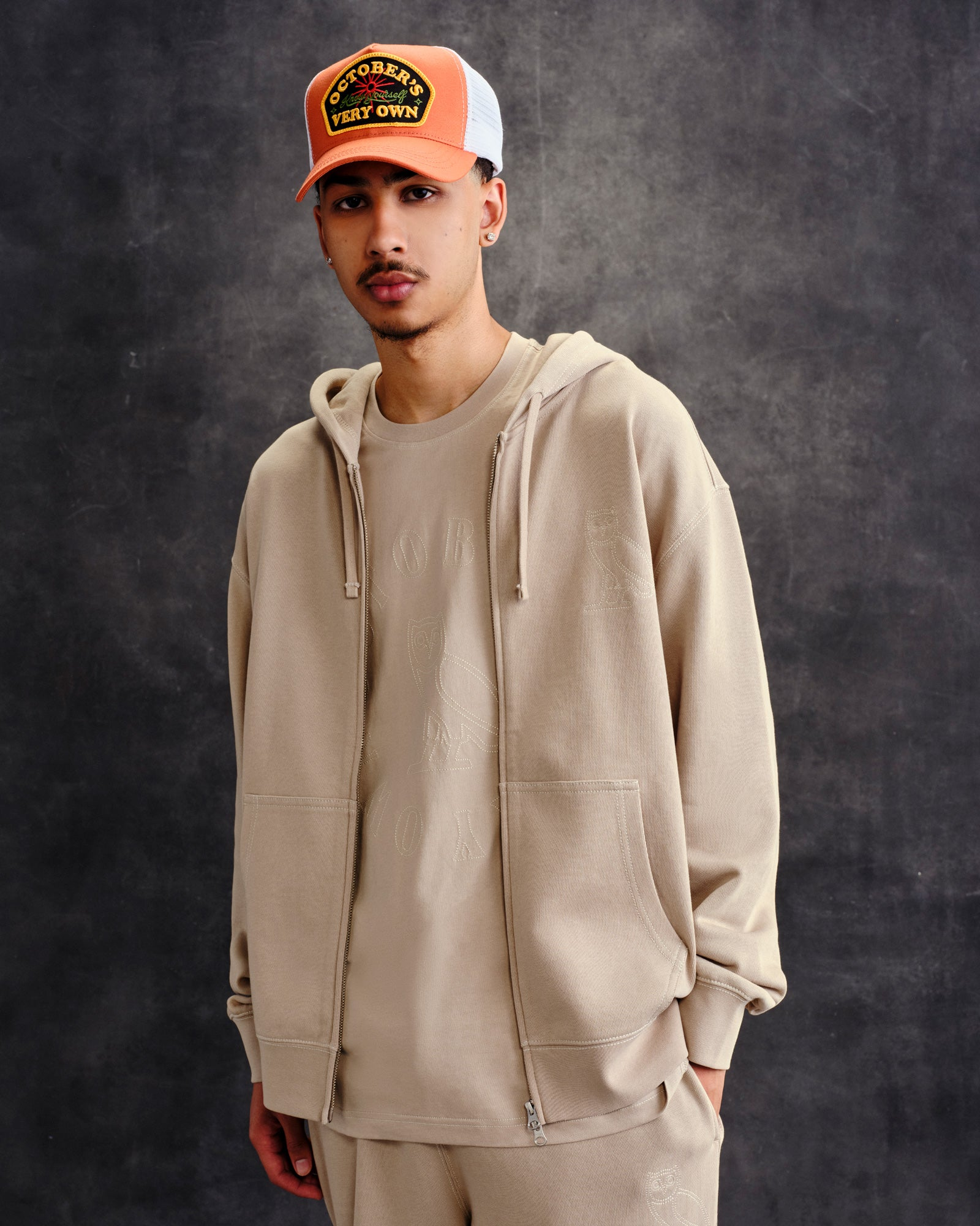 TONAL STITCH FULL-ZIP HOODIE